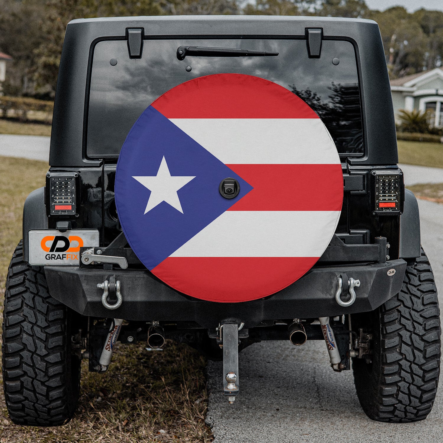 a jeep with the flag of the state of texas painted on it