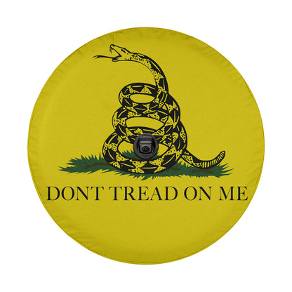 a yellow don't tread on me sign with a black and white gads