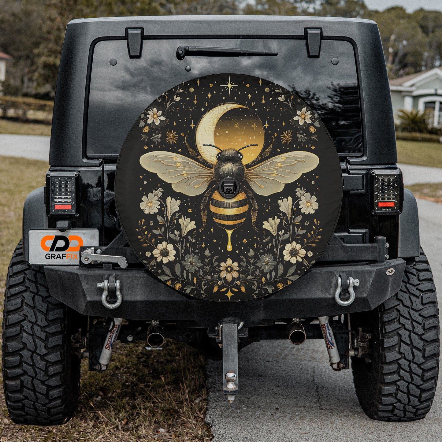 a jeep with a picture of a bee on it