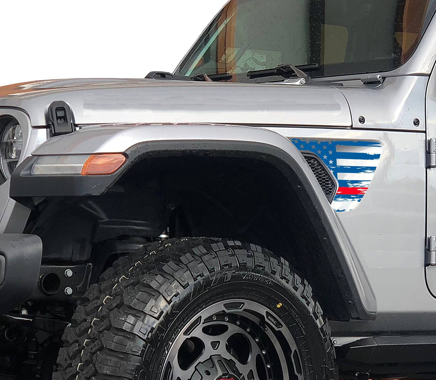 Distressed Tattered Thin Red Blue Line American Flag Fender Vent Vinyl Decal - Fits Jeep Wrangler JL/Jeep Gladiator JT 2018+