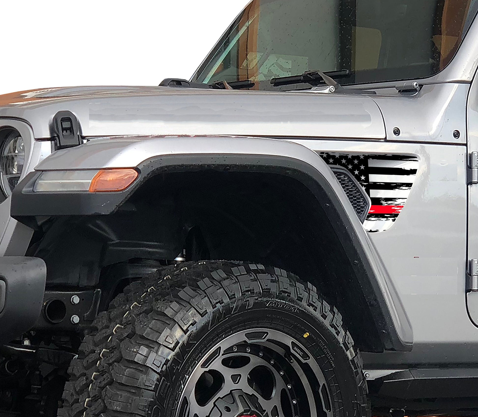Distressed Tattered Thin Red Blue Line American Flag Fender Vent Vinyl Decal - Fits Jeep Wrangler JL/Jeep Gladiator JT 2018+