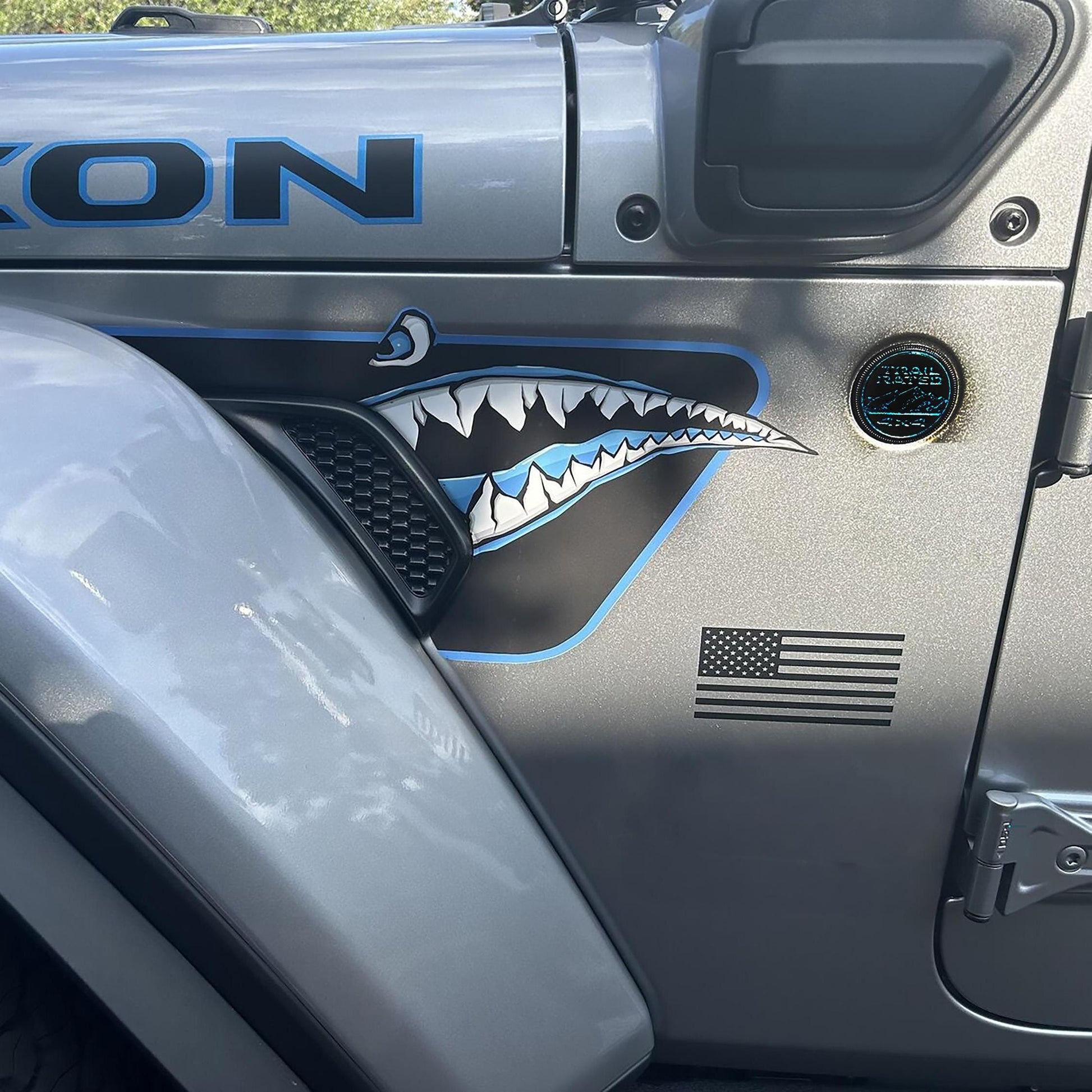 Blue Bordered P-51 Mustang Fender Vent Graphic